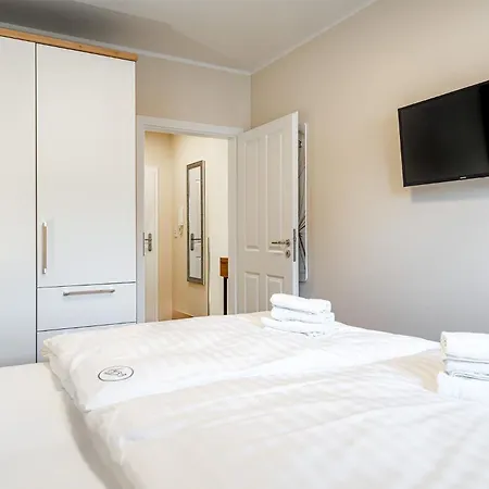 Traumfaenger, Neu Mit Garten Apartment *