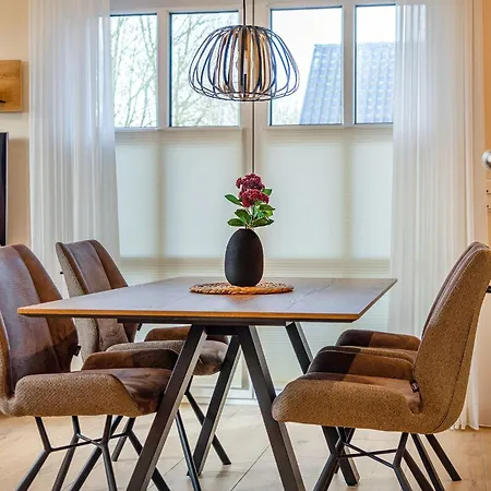 Traumfaenger, Neu Mit Garten Apartment